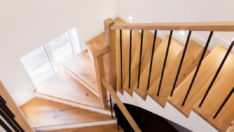 Shocking Discovery Underneath Her Bed Leaves Experts Astonished