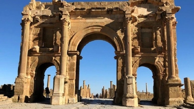 The Forgotten City in the Heart of the Sahara - Timgad Reveals Its Secrets