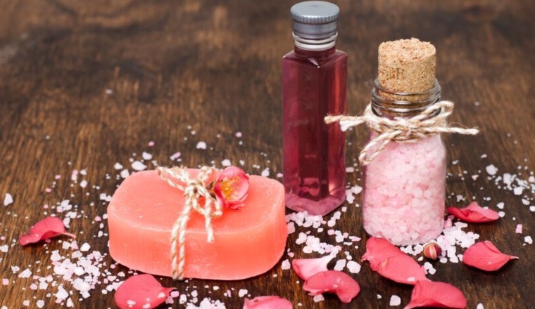 Benefits of Rose Water: The Ultimate Guide to Harnessing Rose Water's Skin-Transforming Powers