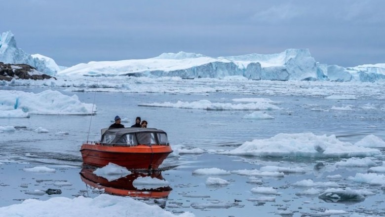 Unprecedented Giant Hole Discovered in Antarctic Ice Amazes Experts