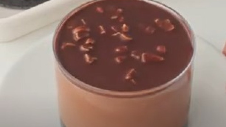 Irresistible Chocolate Crispy Cheesecake Cups! A Bite of Bliss