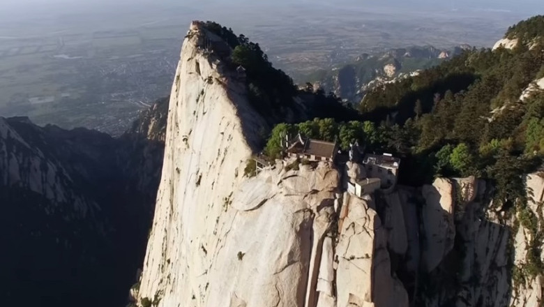 Journey to Hua Shan: Adventure and Serenity Amongst China's Sacred Peaks