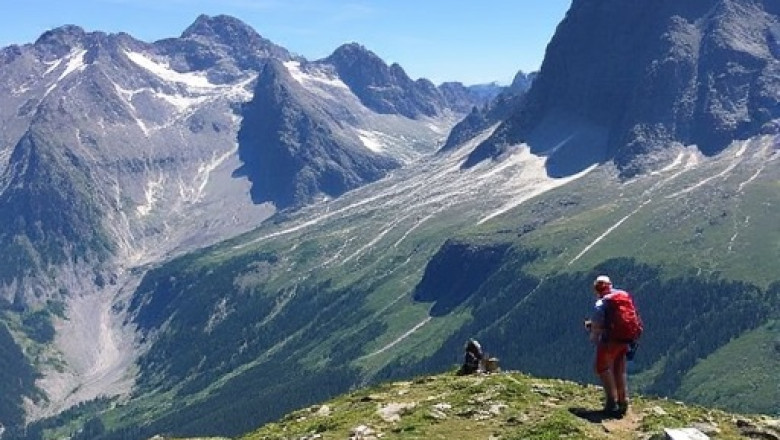 The Eiger Trail Hike: Eigergletscher to Alpiglen