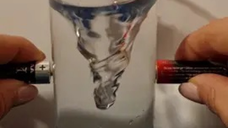 Lifehack Alien$: Meet Lee-Coc "Holder of the Light
