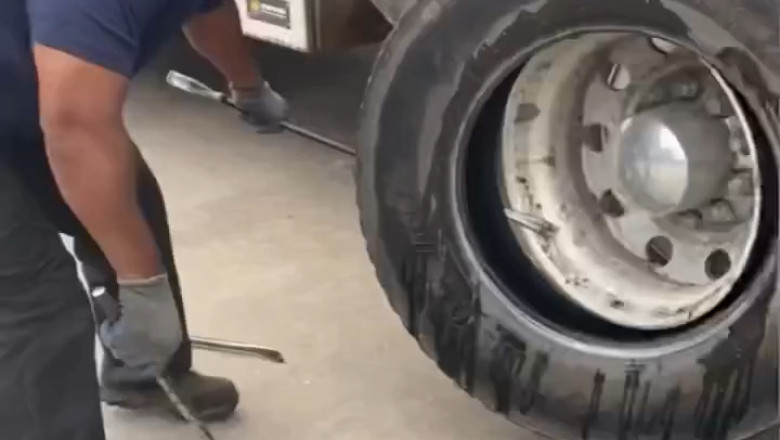 Speedy Tire Fitting Master: Watch the Fastest Tire Change Ever!