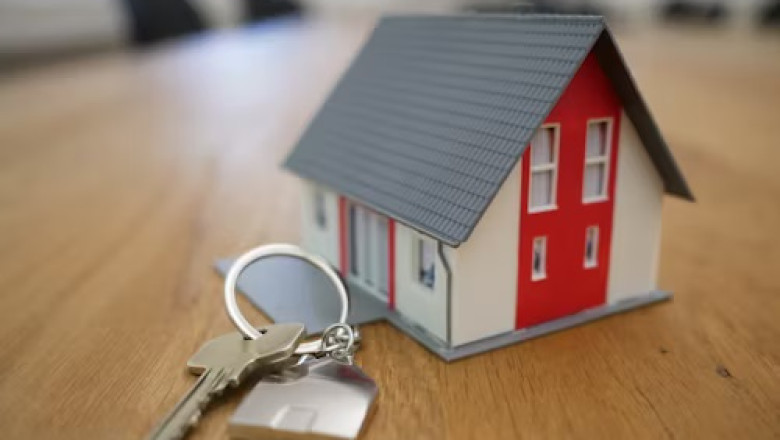 Navigating the Rise of Mortgage Rates: Freddie Mac's Insights